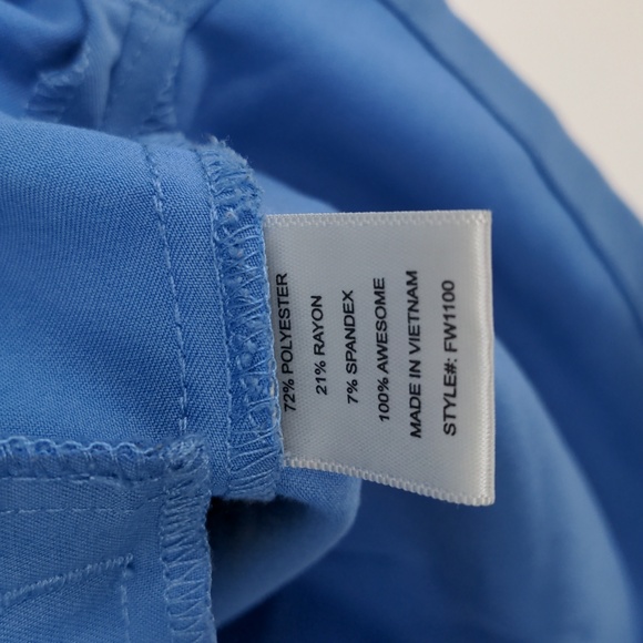 Figs Women's Casma Three-Pocket Scrub Top Size Small Blue V Neck Hospital Office - Picture 5 of 13